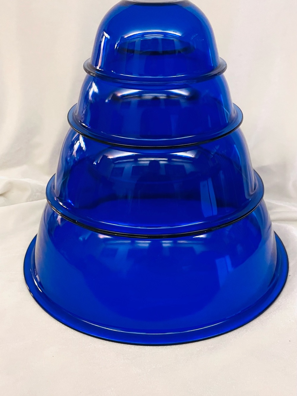 Vintage Anchor Hocking Cobalt glass nesting bowl Set